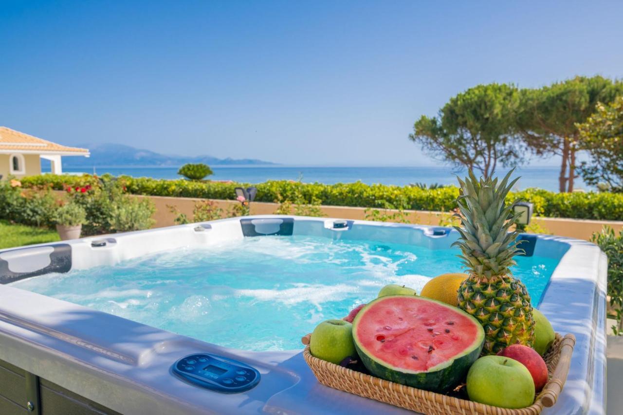 Sea Elegance Villa - On The Beach, By Zantewize Psarou  Exterior photo