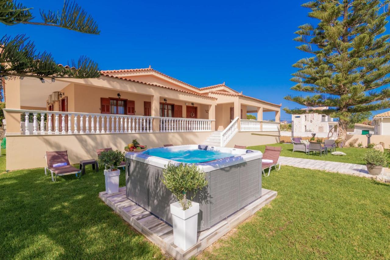 Sea Elegance Villa - On The Beach, By Zantewize Psarou  Exterior photo