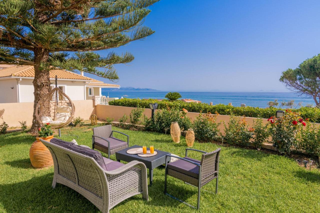 Sea Elegance Villa - On The Beach, By Zantewize Psarou  Exterior photo