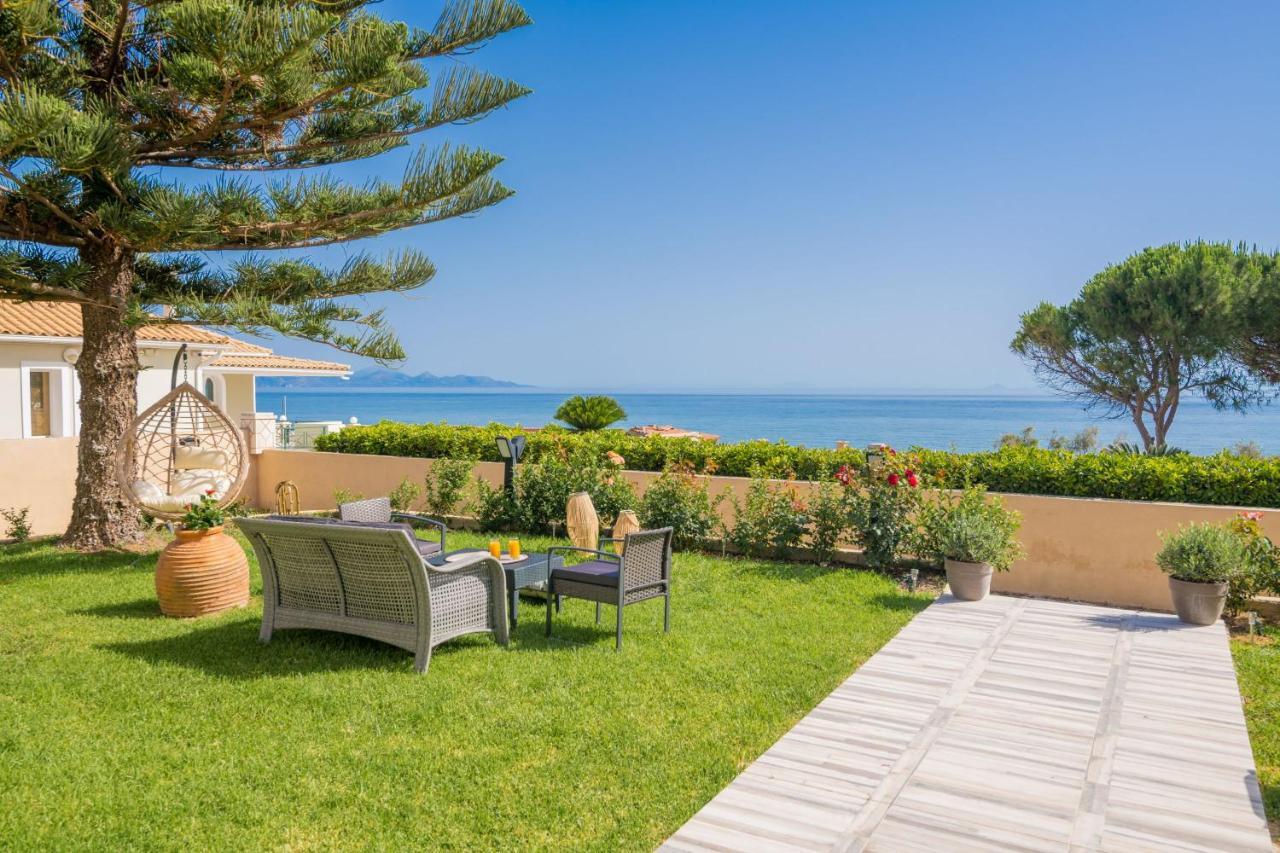 Sea Elegance Villa - On The Beach, By Zantewize Psarou  Exterior photo