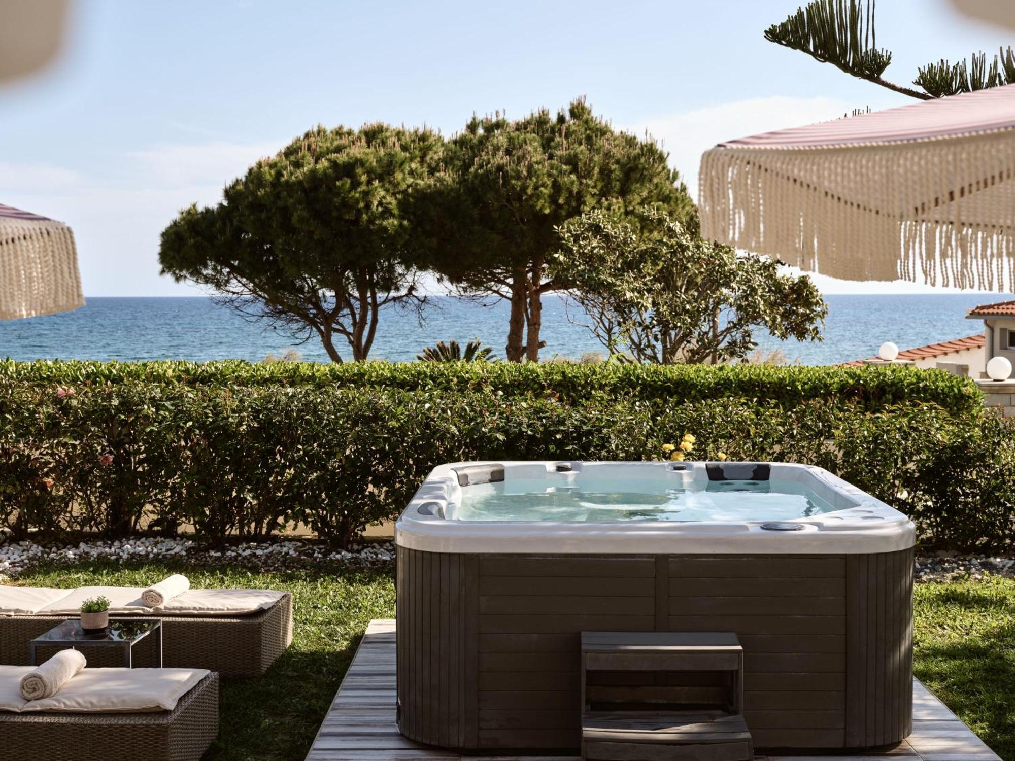 Sea Elegance Villa - On The Beach, By Zantewize Psarou  Exterior photo