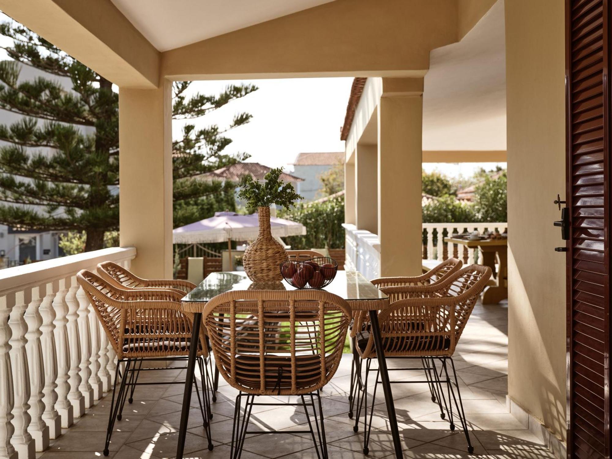 Sea Elegance Villa - On The Beach, By Zantewize Psarou  Exterior photo